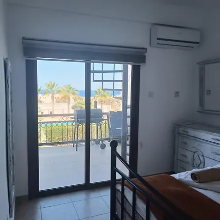 Seaview Getaway In Esentepe With Pool, Bus Route & Supermarket Appartement