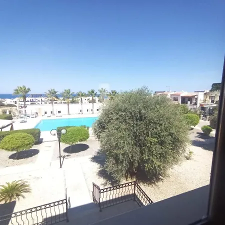 Seaview Getaway In Esentepe With Pool, Bus Route & Supermarket *