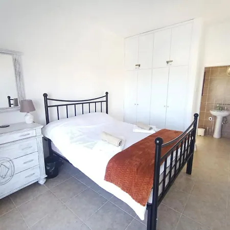 Seaview Getaway In Esentepe With Pool, Bus Route & Supermarket Nicosie