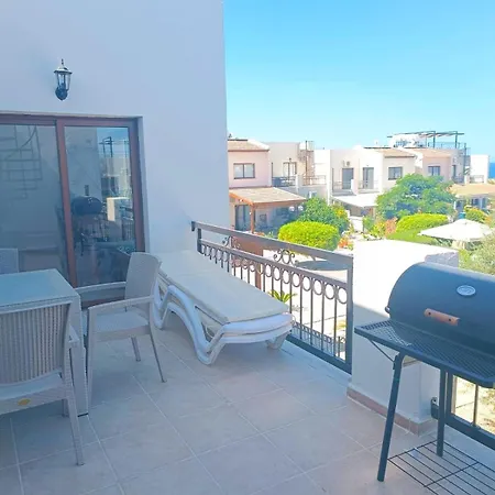 Appartement Seaview Getaway In Esentepe With Pool, Bus Route & Supermarket *