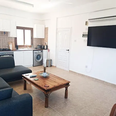 Seaview Getaway In Esentepe With Pool, Bus Route & Supermarket * Nicosie