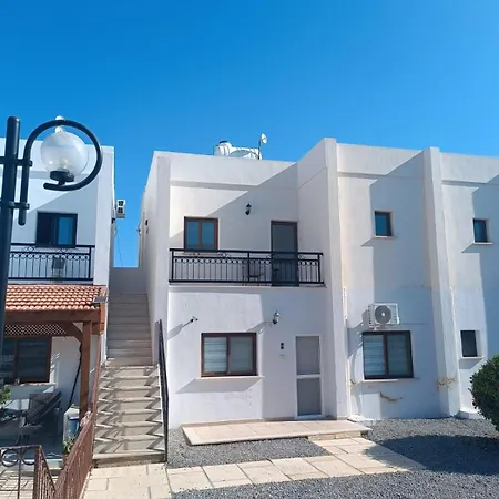 Appartement Seaview Getaway In Esentepe With Pool, Bus Route & Supermarket *