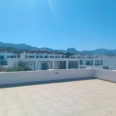 Seaview Getaway In Esentepe With Pool, Bus Route & Supermarket Appartement *