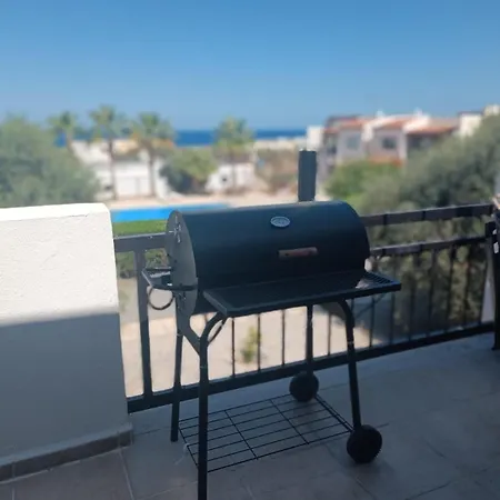 Appartement Seaview Getaway In Esentepe With Pool, Bus Route & Supermarket